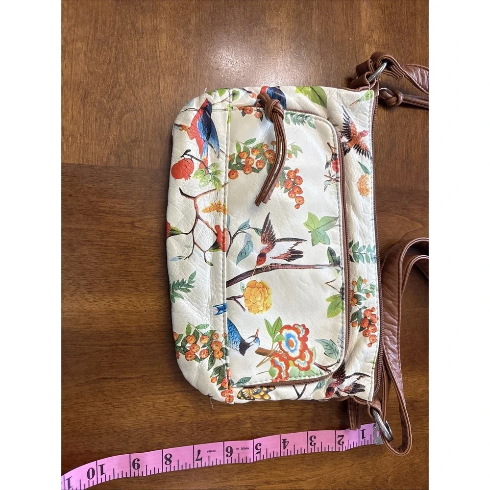 Beuno Birds And Butterfly Design Women's‎ Purse